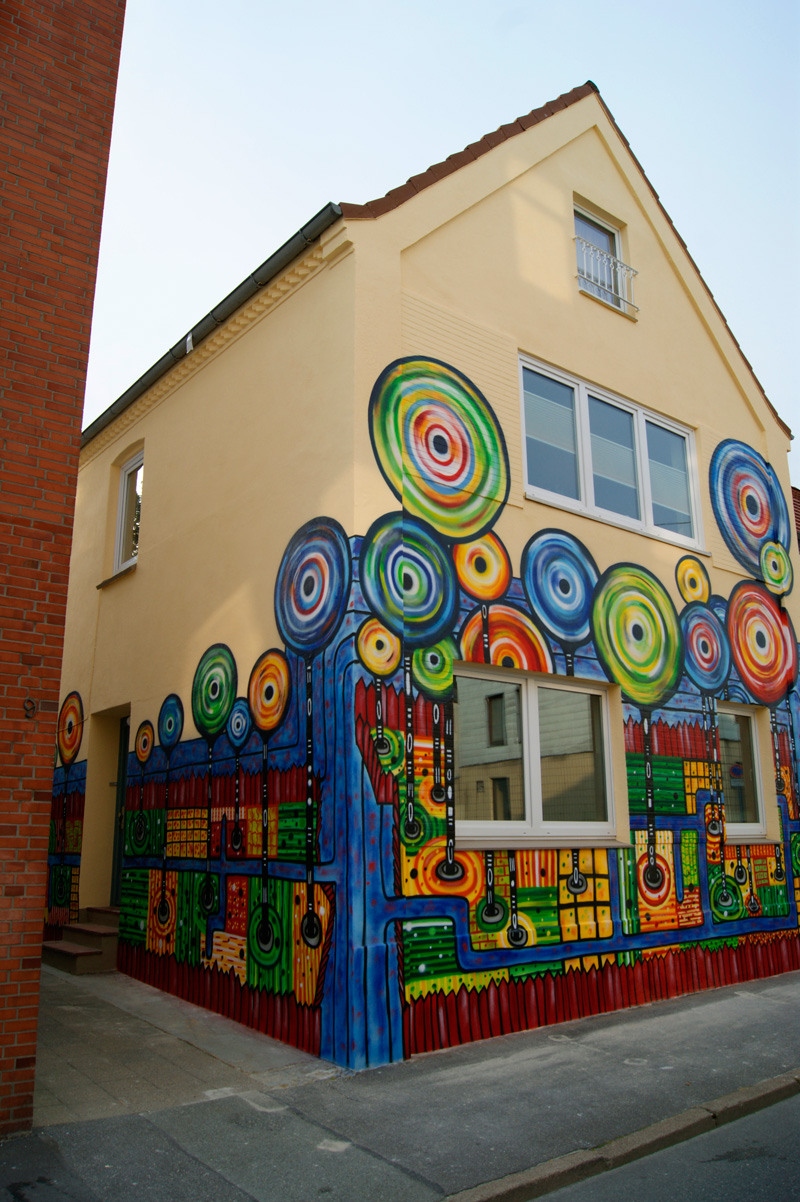 Graffiti Auftrag – Hundertwasser Haus Flensburg